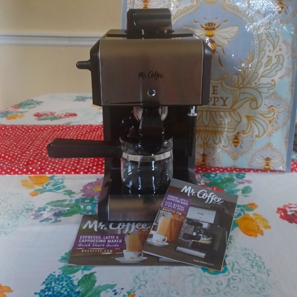 Mr. Coffee espresso, latte & cappuccino maker with user manual and recipe guide